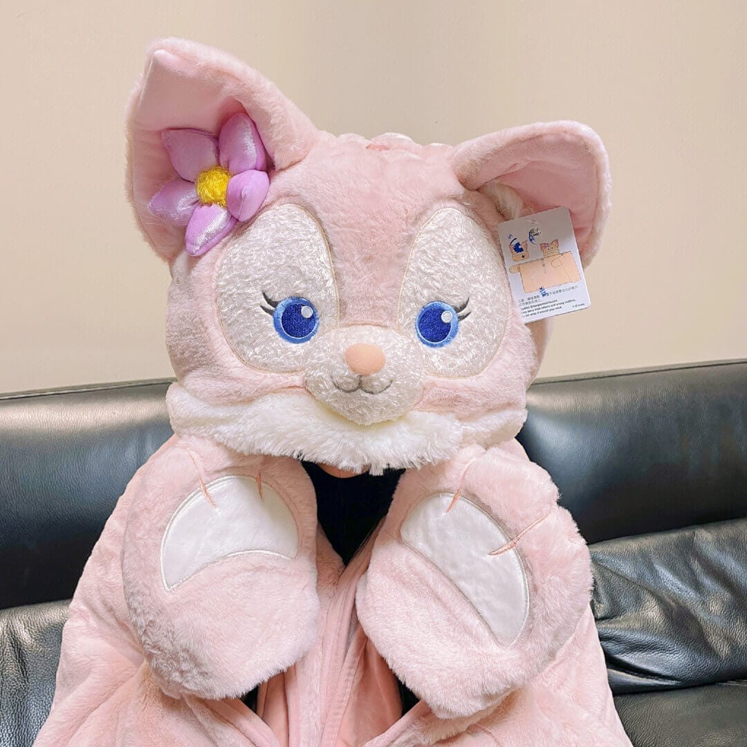 The Cozy World of Plush Blankets: Embracing Comfort and Warmth